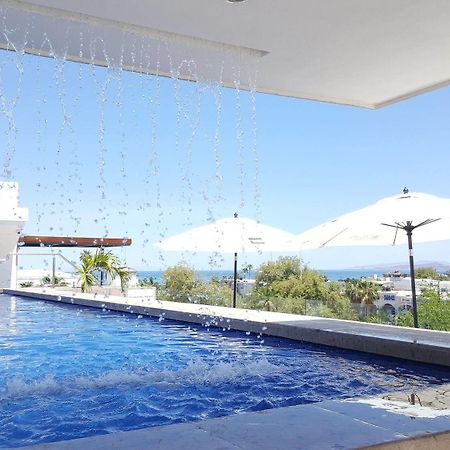 Hotel Catedral La Paz Eksteriør billede Rooftop pool at the Hotel